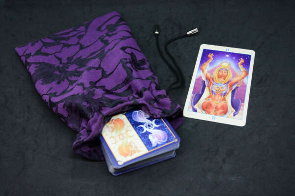 The pouch for Runes and Tarot