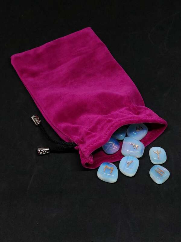 The pouch for Runes and Tarot Fuchsia