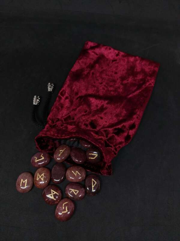 The pouch for Runes and Tarot Cherry Temptation