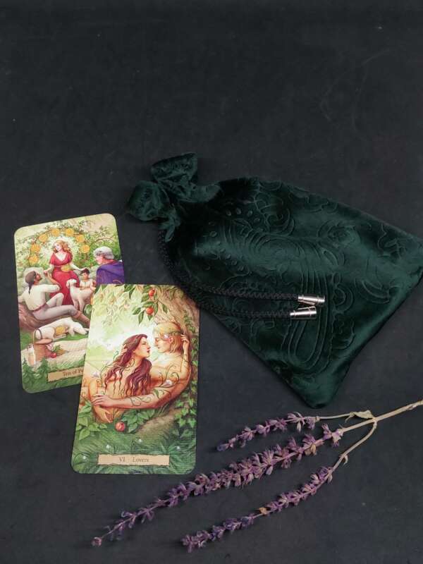 The pouch for Runes and Tarot Witch's Garden